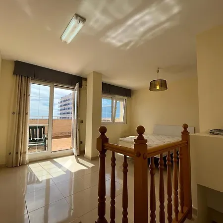 Atico Duplex Ampolla Apartman